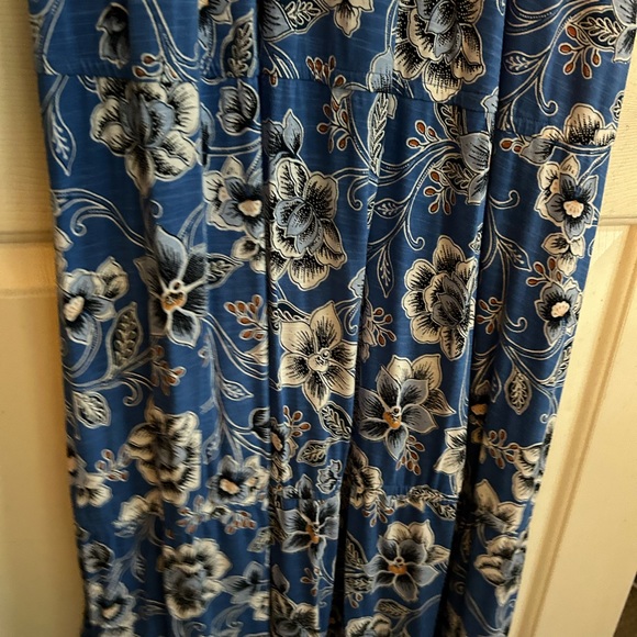 NWOT J Jill tiered Maxi Dress Blue Floral SZ Medium - Picture 4 of 10